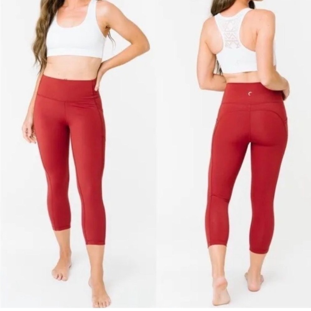 Zyia Active Brilliant Hi Rise Leggings red
